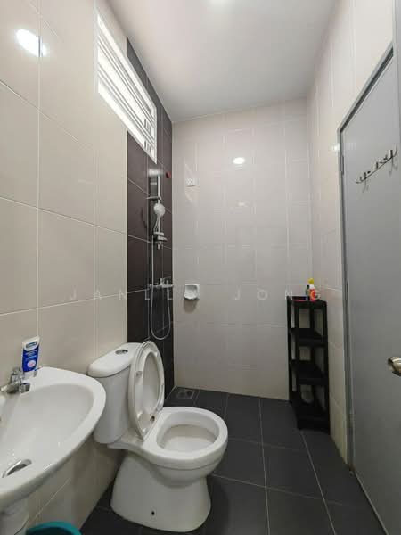 2-storey Terraced House for Rent in Mutiara Rini (Skudai) - Janlly Jong - Bathroom - PropertyGuru.com.my