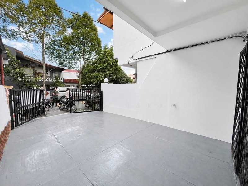 Rumah Teres 2 Tingkat untuk Dijual di Batu Caves (Selangor) - Shaziery Iskandar - Exterior - PropertyGuru.com.my