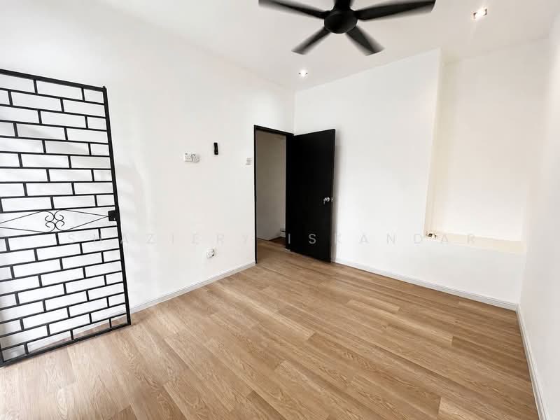 Rumah Teres 2 Tingkat untuk Dijual di Batu Caves (Selangor) - Shaziery Iskandar - PropertyGuru.com.my