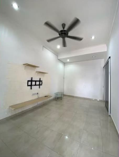 Rumah Teres 1 Tingkat untuk Disewa di Alma (Bukit Mertajam) - Boon Haw Ooi - Living Room - PropertyGuru.com.my