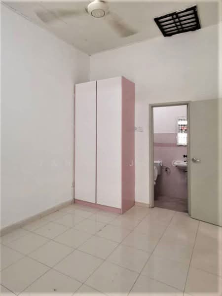 Rumah Teres 1 Tingkat untuk Disewa di Taman Nusa Bestari 2 (Iskandar Puteri (Nusajaya)) - Janlly Jong - Bathroom - PropertyGuru.com.my
