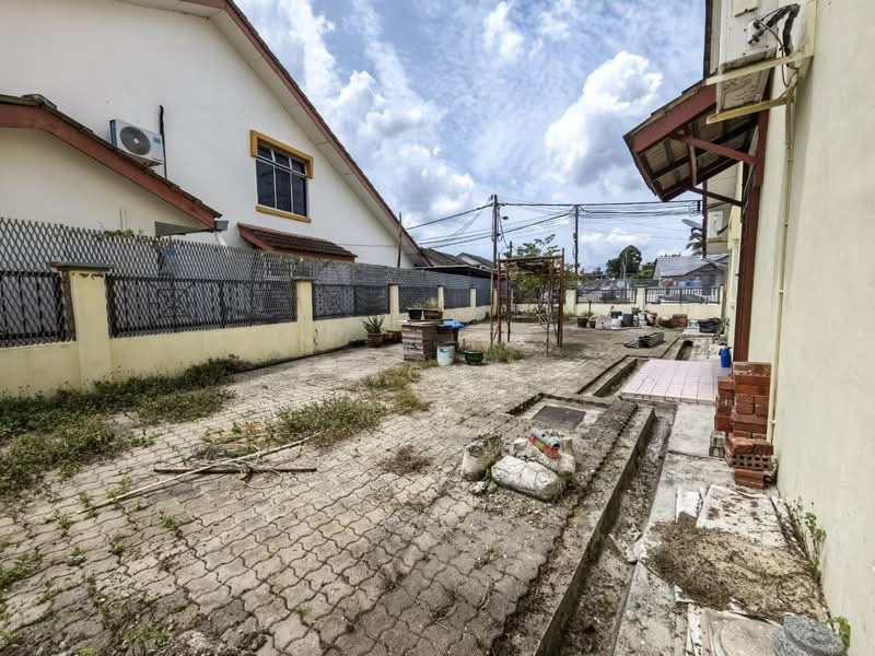 Rumah Berkembar untuk Disewa di Taman Megah Ria (Masai) - SJ CHAN - Exterior - PropertyGuru.com.my