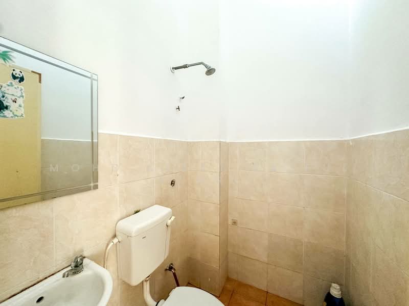 1-storey Terraced House for Sale in Sepang (Selangor) - Mohd Aizat Saiful Bahri - Bathroom - PropertyGuru.com.my
