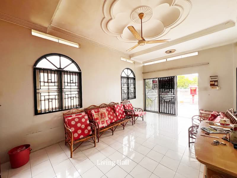 Rumah Banglo untuk Dijual di Kampar (Perak) - Kevin Chai - Living Room - PropertyGuru.com.my
