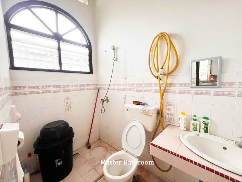 Rumah Banglo untuk Dijual di Kampar (Perak) - Kevin Chai - Bathroom - PropertyGuru.com.my