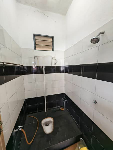 Gudang untuk Disewa di Batu Maung (Penang) - Loh BP - Bathroom - PropertyGuru.com.my
