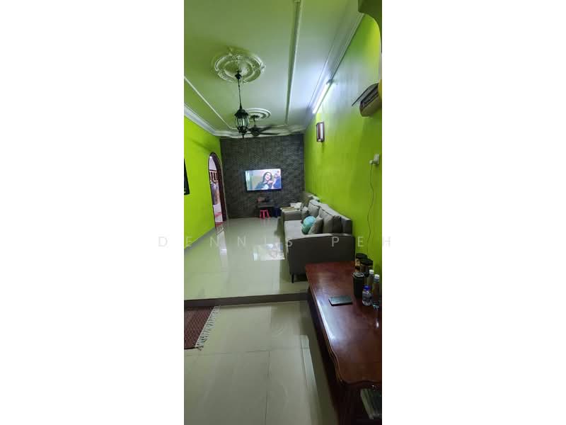 Rumah Teres 1 Tingkat untuk Dijual di Taman Universiti (Sri Gading) - Dennis Peh - Living Room - PropertyGuru.com.my