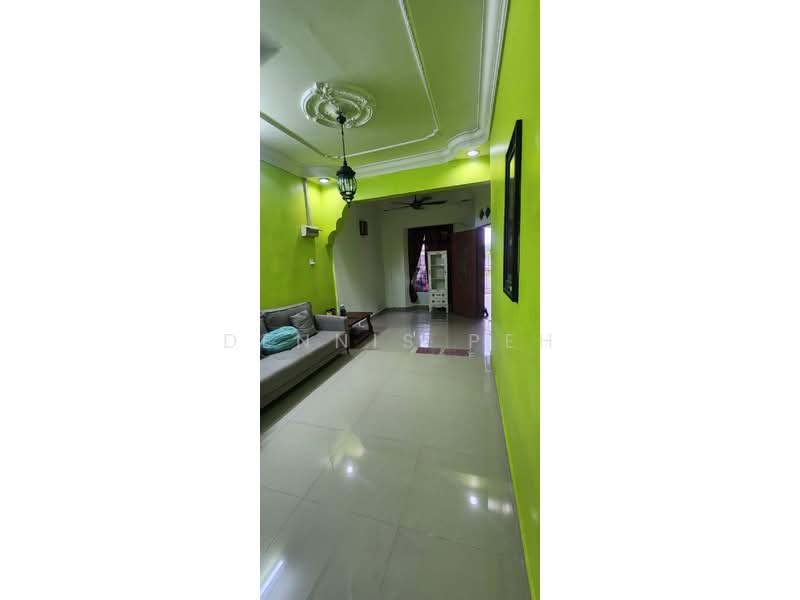 Rumah Teres 1 Tingkat untuk Dijual di Taman Universiti (Sri Gading) - Dennis Peh - Living Room - PropertyGuru.com.my