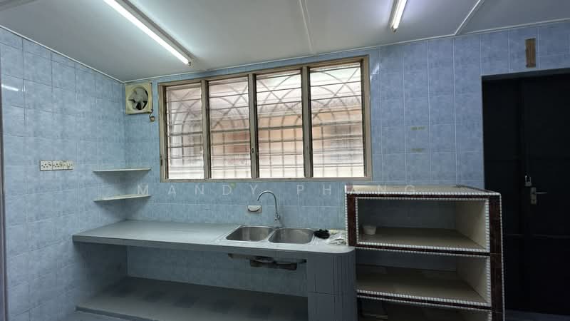Rumah Teres 2 Tingkat untuk Disewa di Menglembu (Perak) - Mandy Phang - Kitchen - PropertyGuru.com.my