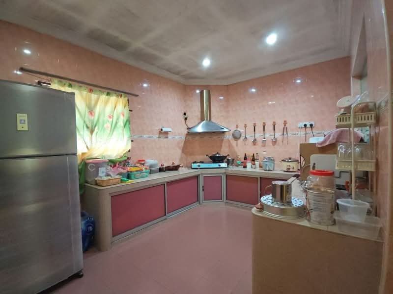 Rumah Teres 1 Tingkat untuk Dijual di Johor Bahru (Johor) - Crystal Kong - Kitchen - PropertyGuru.com.my