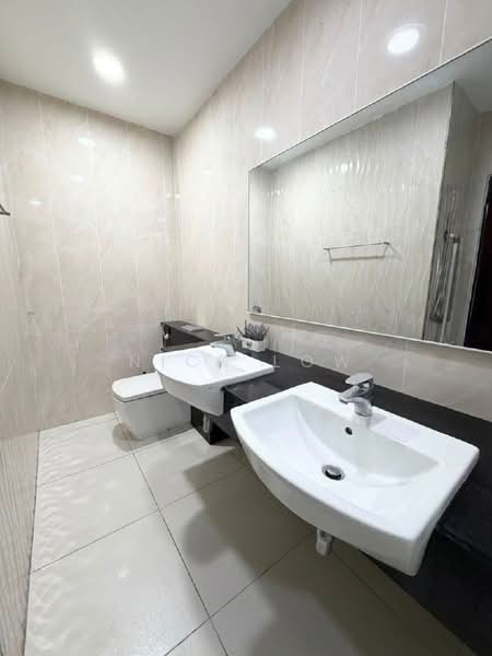 Servis Apartment untuk Disewa di Paragon Residences @ Straits View - Nick Low - Bathroom - PropertyGuru.com.my