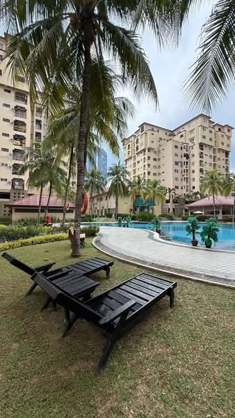 Kondominium untuk Dijual di Prisma Cheras - Ray Chong - Swimming Pool - PropertyGuru.com.my