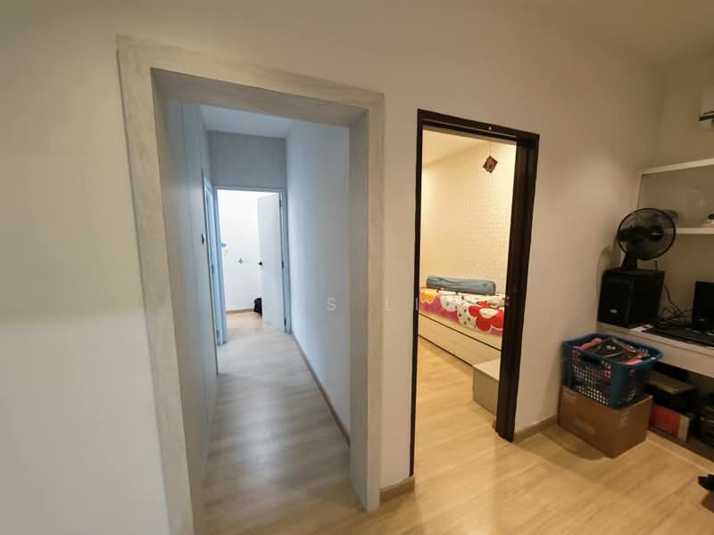 2-storey Terraced House for Rent in Bandar Seri Alam (Masai) - Luis Lim - Corridor - PropertyGuru.com.my