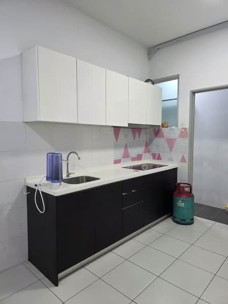 Service Residence for Rent at The Zizz @ Damansara North - Lee Yuqi - Kitchen - PropertyGuru.com.my