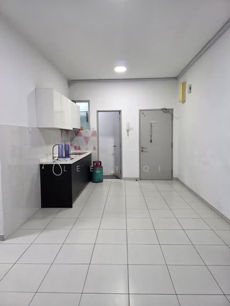 Service Residence for Rent at The Zizz @ Damansara North - Lee Yuqi - Kitchen - PropertyGuru.com.my
