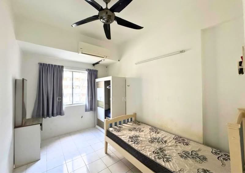 Pangsapuri untuk Dijual di Gambier Heights - Clifton Chee - Bedroom - PropertyGuru.com.my