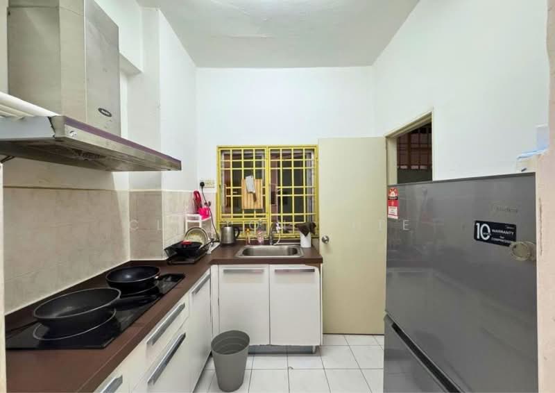 Pangsapuri untuk Dijual di Gambier Heights - Clifton Chee - Kitchen - PropertyGuru.com.my