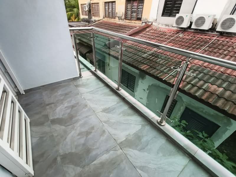 2-storey Terraced House for Sale in Taman Puchong Prima (Puchong) - Ameer Ali - Balcony - PropertyGuru.com.my