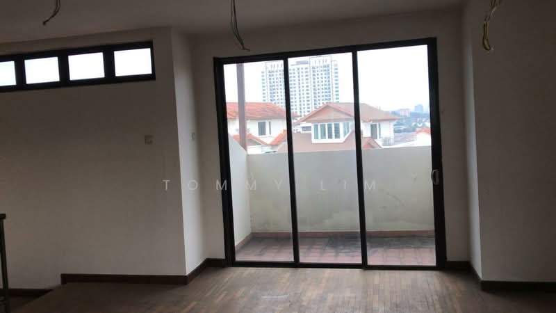 Rumah Banglo untuk Dijual di Bukit Rahman Putra (Sungai Buloh) - Tommy Lim - Balcony - PropertyGuru.com.my