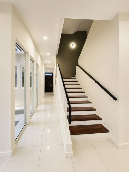 Rumah Teres untuk Dijual di Tanjung Tokong (Penang) - Billy Teh - Corridor - PropertyGuru.com.my
