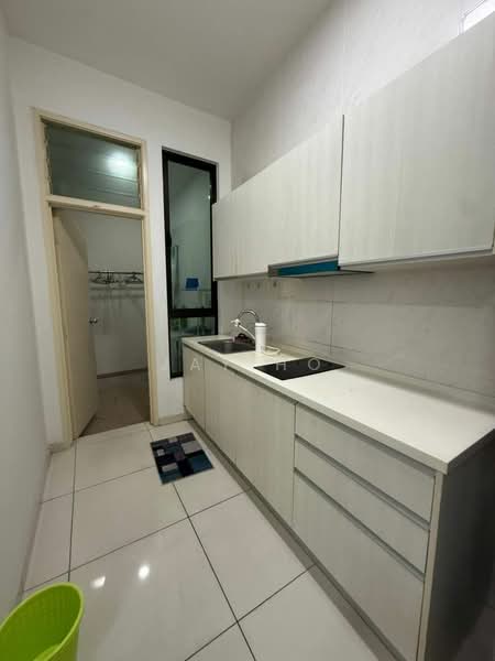 Service Residence for Rent at D'Summit Residences - Jay Ho - Kitchen - PropertyGuru.com.my