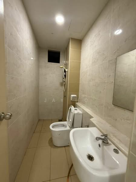 Service Residence for Rent at D'Summit Residences - Jay Ho - Bathroom - PropertyGuru.com.my