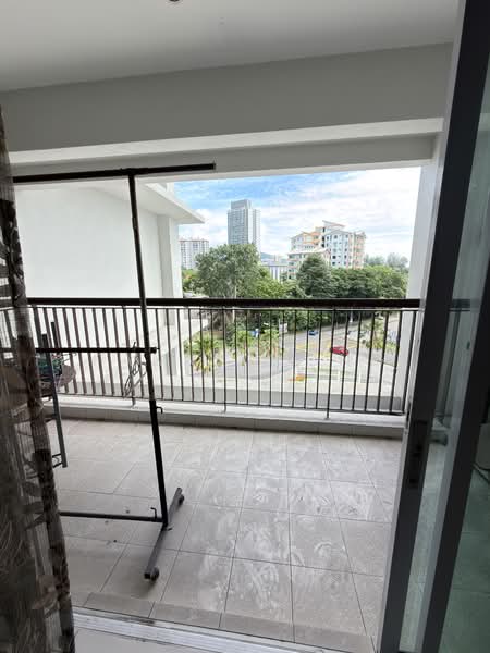 Kondominium untuk Dijual di Platino Condominium - Fanny Wong - Balcony - PropertyGuru.com.my