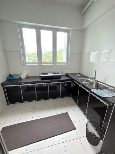 Kondominium untuk Dijual di Platino Condominium - Fanny Wong - Kitchen - PropertyGuru.com.my