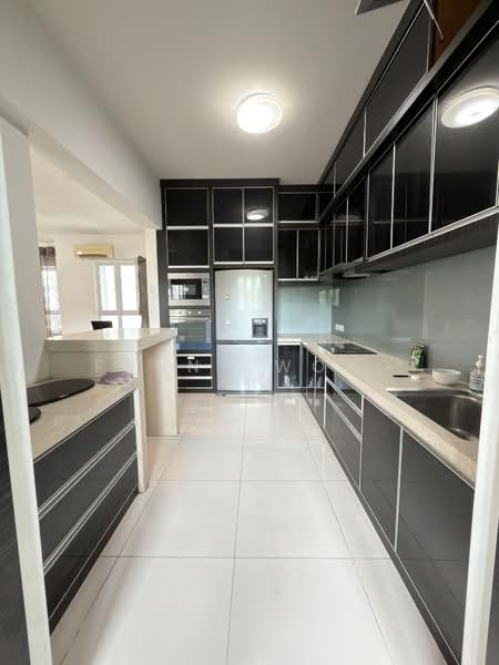 Kondominium untuk Dijual di Platino Condominium - Fanny Wong - Kitchen - PropertyGuru.com.my