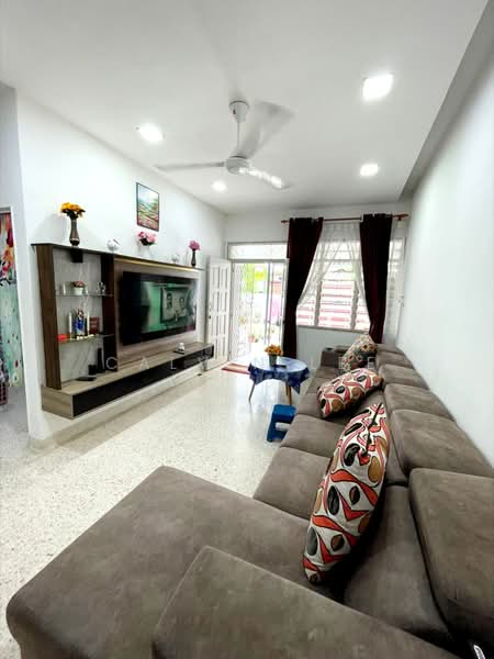1-storey Terraced House for Sale in Taman Perling (Perling) - Calvin Lee - PropertyGuru.com.my