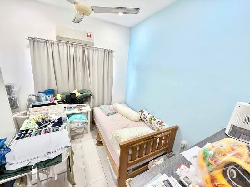 Rumah Teres 2 Tingkat untuk Dijual di Seksyen 23 (Shah Alam) - Hazeman Omar - Bedroom - PropertyGuru.com.my