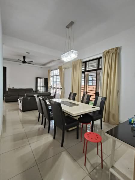 Rumah Kluster untuk Dijual di Taman Setia Indah (Tebrau) - Yvonne Lim - Living Room - PropertyGuru.com.my