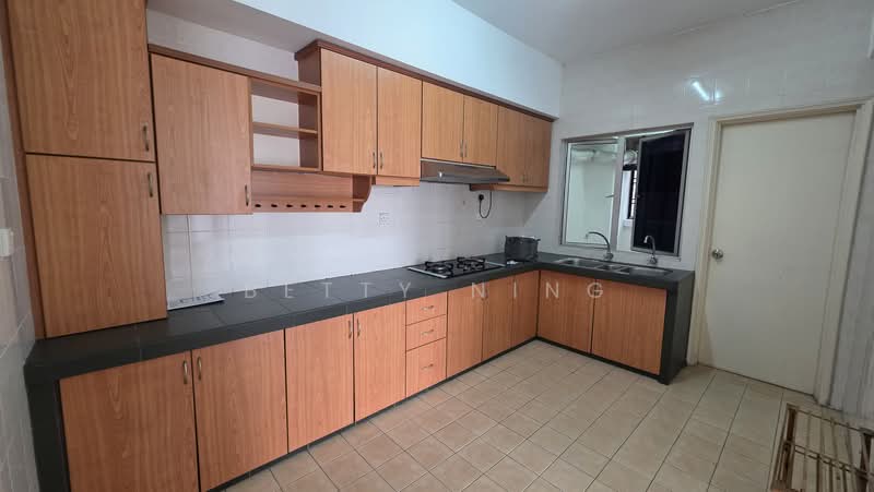 Kondominium untuk Dijual di Ken Damansara - Betty Ning - Kitchen - PropertyGuru.com.my