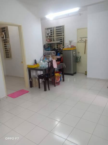 Apartment for Sale at Villa Krystal @ Bandar Selesa Jaya - Alan Tee - Kitchen - PropertyGuru.com.my