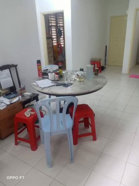 Apartment for Sale at Villa Krystal @ Bandar Selesa Jaya - Alan Tee - Dining Room - PropertyGuru.com.my