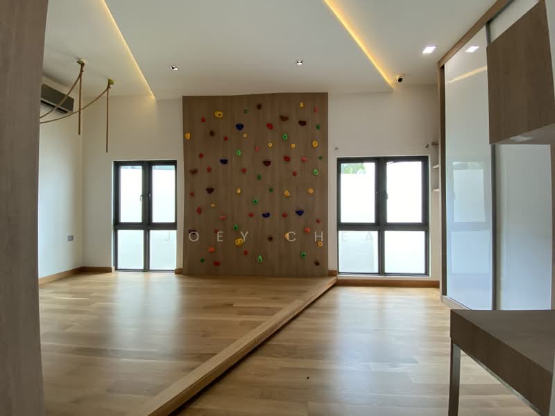 Bungalow for Sale in Saujana (Selangor) - Joey Chea - Junior Bedroom - PropertyGuru.com.my