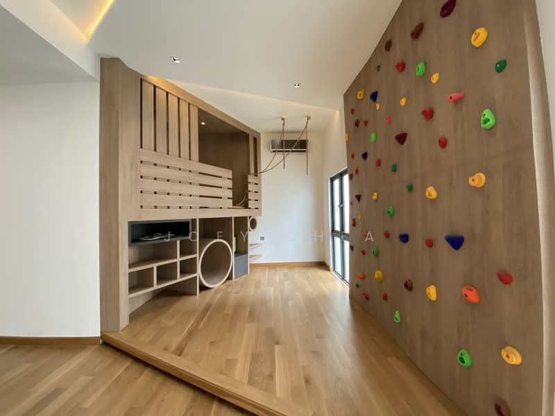 Bungalow for Sale in Saujana (Selangor) - Joey Chea - Junior Bedroom - PropertyGuru.com.my
