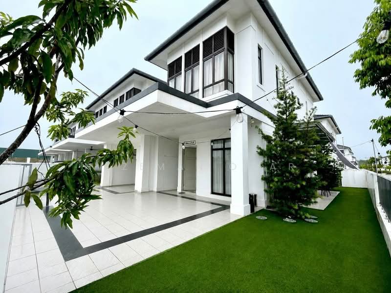 Rumah Teres 2 Tingkat untuk Dijual di Eco Grandeur (Puncak Alam) - Hazeman Omar - Exterior - PropertyGuru.com.my