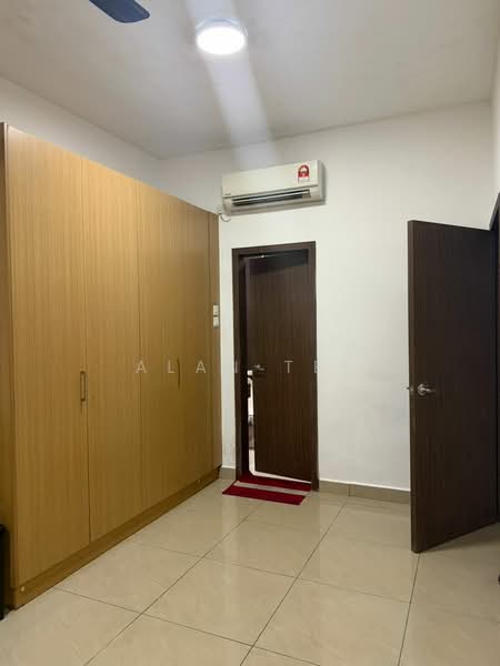 Service Residence for Sale at D'Secret Garden 2 (Pangsapuri Kempas Indah 2) - Alan Tee - Interior - PropertyGuru.com.my