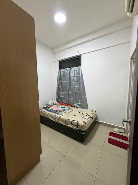 Service Residence for Sale at D'Secret Garden 2 (Pangsapuri Kempas Indah 2) - Alan Tee - Bedroom - PropertyGuru.com.my