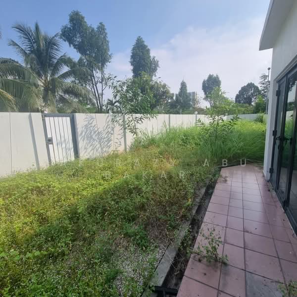 2-storey Terraced House for Sale in TAMAN PUCHONG UTAMA (Puchong) - Fakurazy Abu Bakar - Exterior - PropertyGuru.com.my
