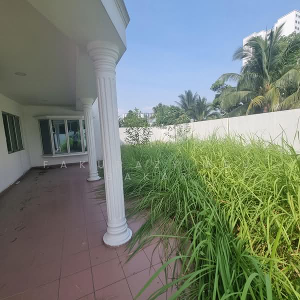2-storey Terraced House for Sale in TAMAN PUCHONG UTAMA (Puchong) - Fakurazy Abu Bakar - Exterior - PropertyGuru.com.my