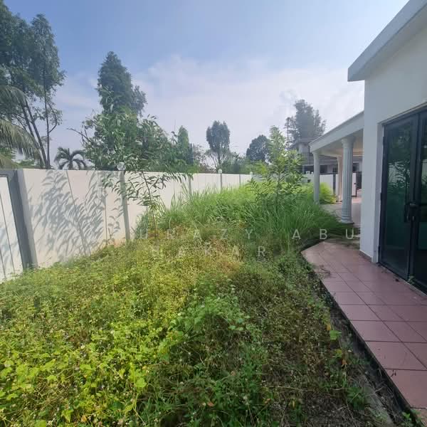 2-storey Terraced House for Sale in TAMAN PUCHONG UTAMA (Puchong) - Fakurazy Abu Bakar - Exterior - PropertyGuru.com.my