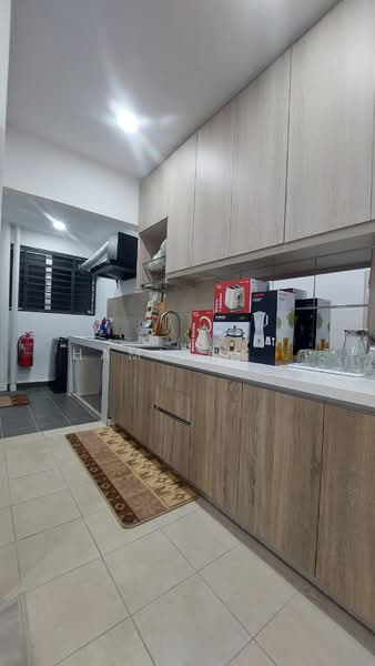 Condominium for Rent at Lakefront Residence - Hamizah . - Kitchen - PropertyGuru.com.my