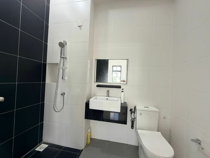 2-storey Terraced House for Sale in Iskandar Puteri (Nusajaya) (Johor) - James Bong - Bathroom - PropertyGuru.com.my