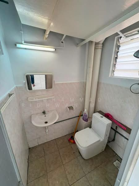 Apartment for Sale at Vista Pinggiran Apartment - Muhammad Ridhwan Mohd Huzairi - Bathroom - PropertyGuru.com.my