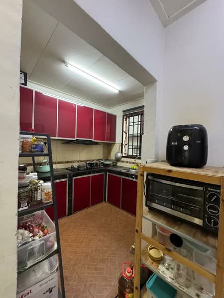 Rumah Teres 2-Tingkat untuk Dijual di Taman Pulai Flora (Skudai) - Bee Ng - Kitchen - PropertyGuru.com.my