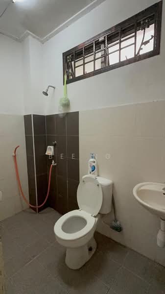 Rumah Teres 2-Tingkat untuk Dijual di Taman Pulai Flora (Skudai) - Bee Ng - Bathroom - PropertyGuru.com.my