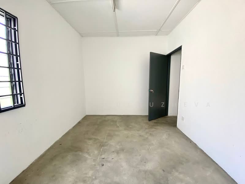 2-storey Terraced House for Sale in Taman Sri Muda (Shah Alam) - Zarema Kulbuzheva - Interior - PropertyGuru.com.my
