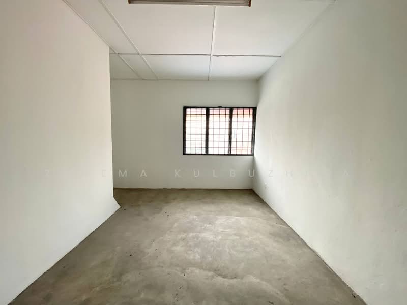 2-storey Terraced House for Sale in Taman Sri Muda (Shah Alam) - Zarema Kulbuzheva - Interior - PropertyGuru.com.my